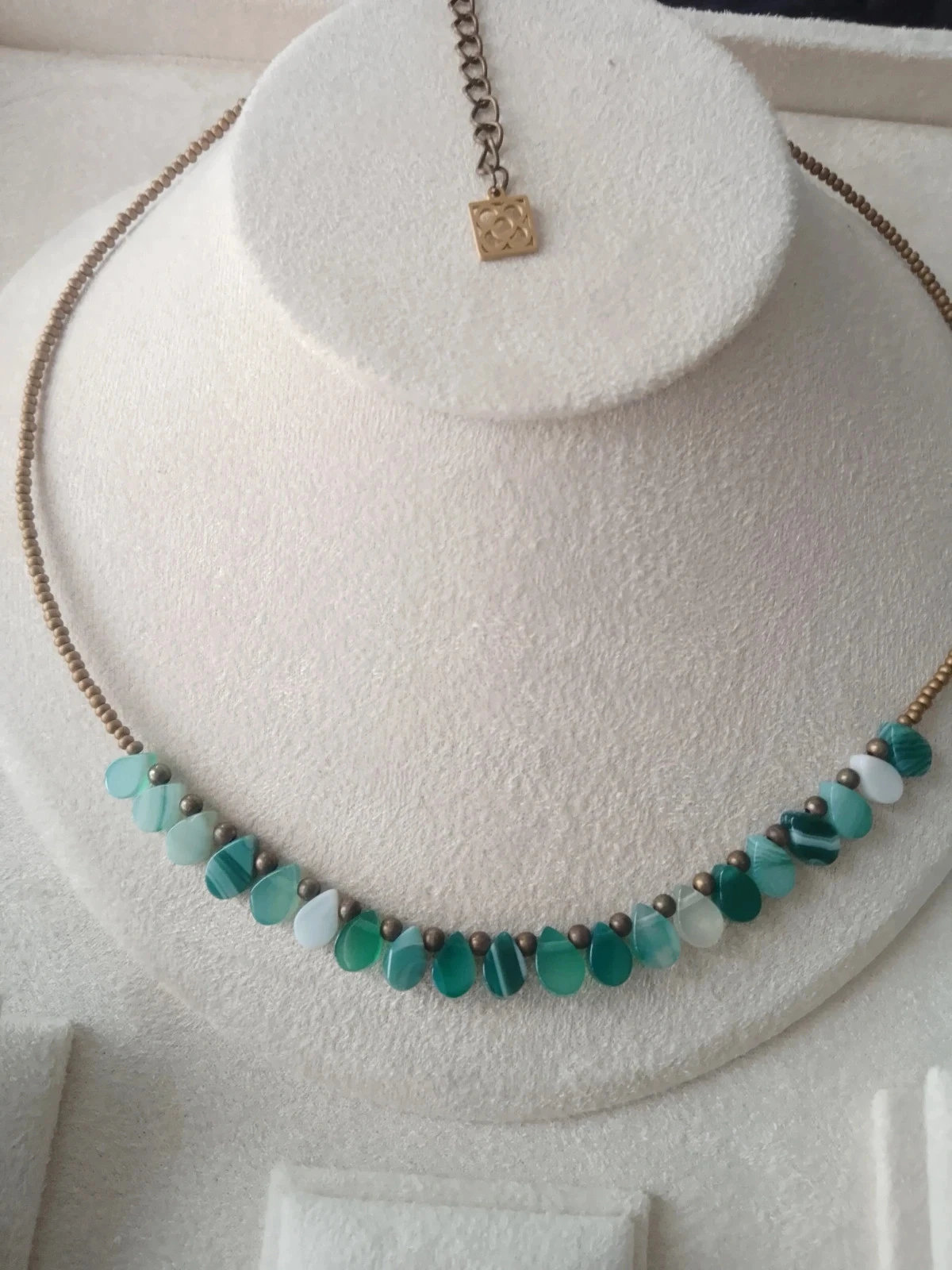Collier pierres naturelles d'agate verte